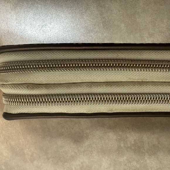 Sakroots Colorful Patterned Wallet - Picture 7 of 7